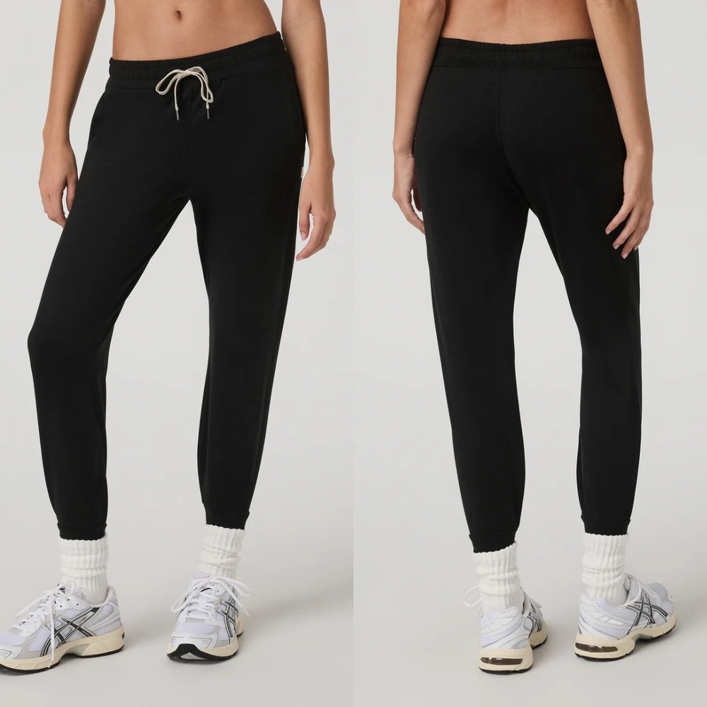Vuori Black Performance Jogger Pants Size Large